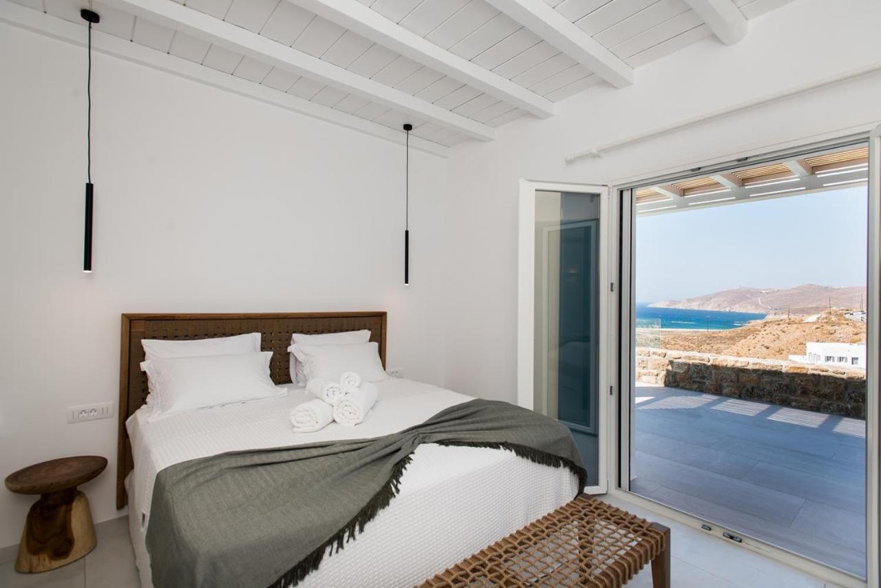 Principality Villas, Sea View With Private Pool Above Ftelia Villa