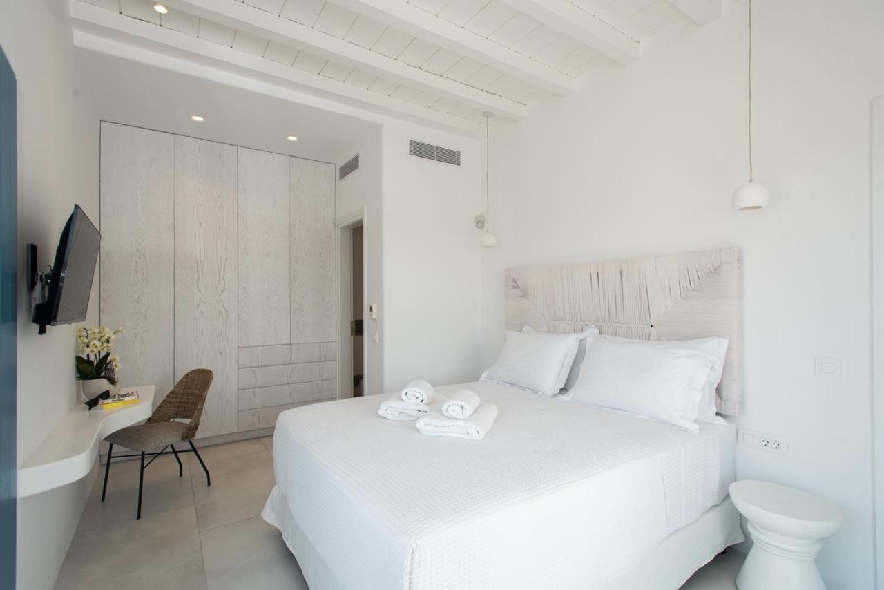 Principality Villas, Sea View With Private Pool Above Ftelia Villa Mykonos Town