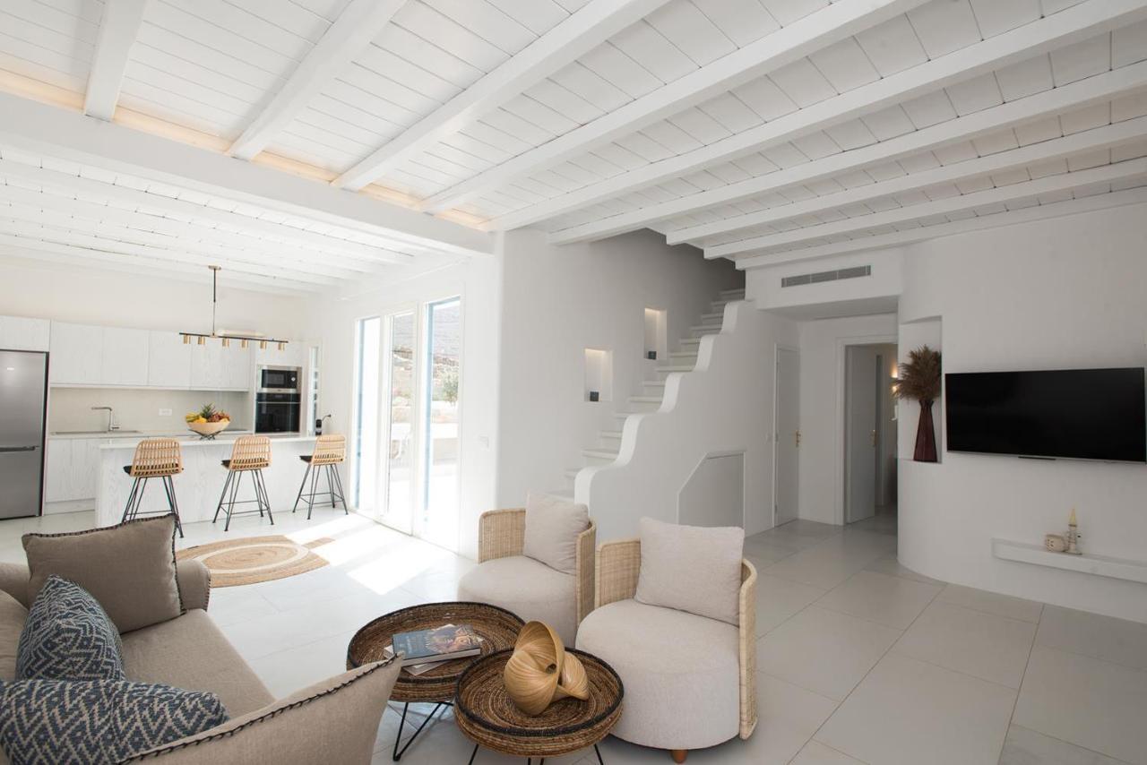 Villa Principality Villas, Sea View With Private Pool Above Ftelia *